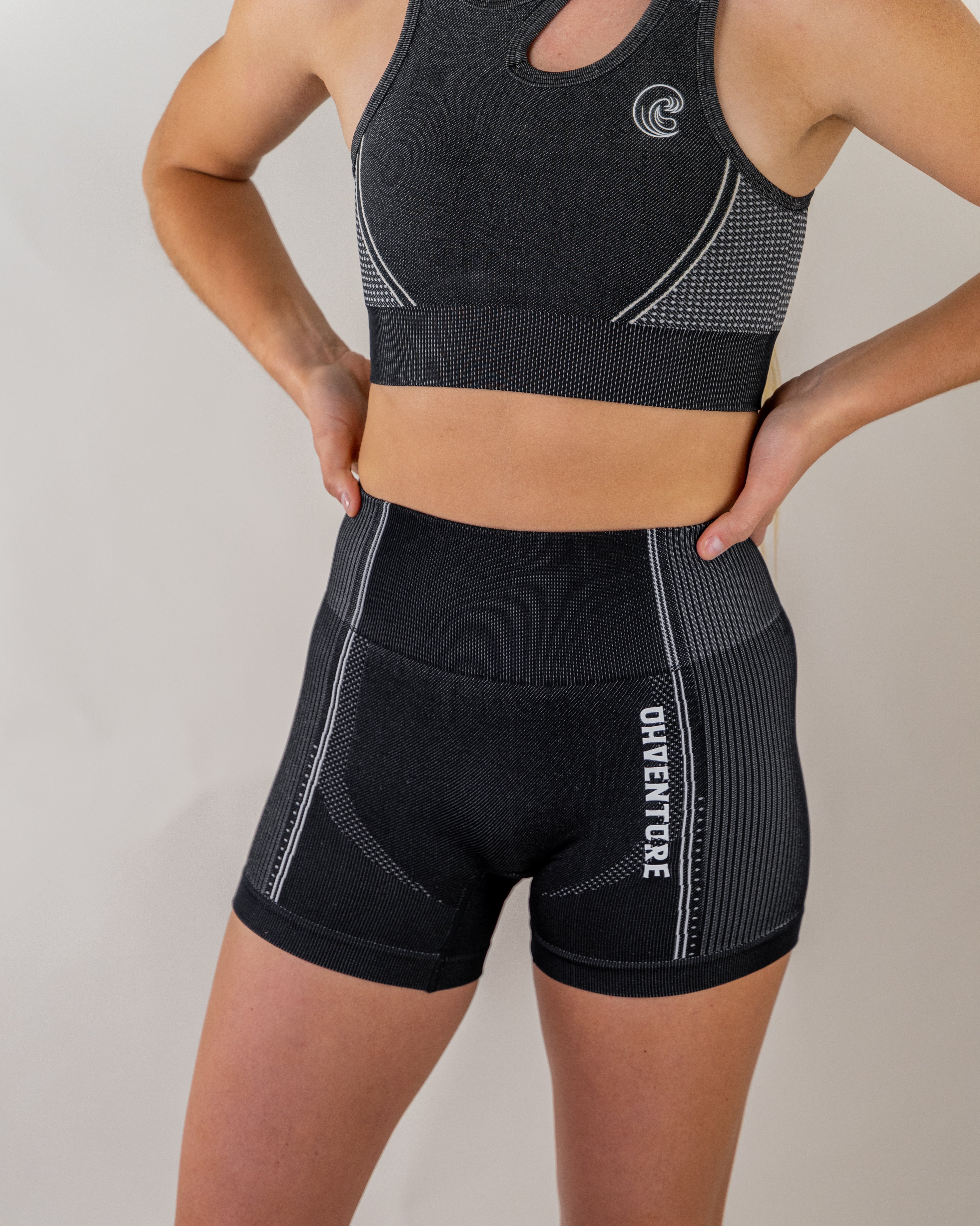 Women's Seamless Gym Shorts - Never Give Up Fit & Healthy